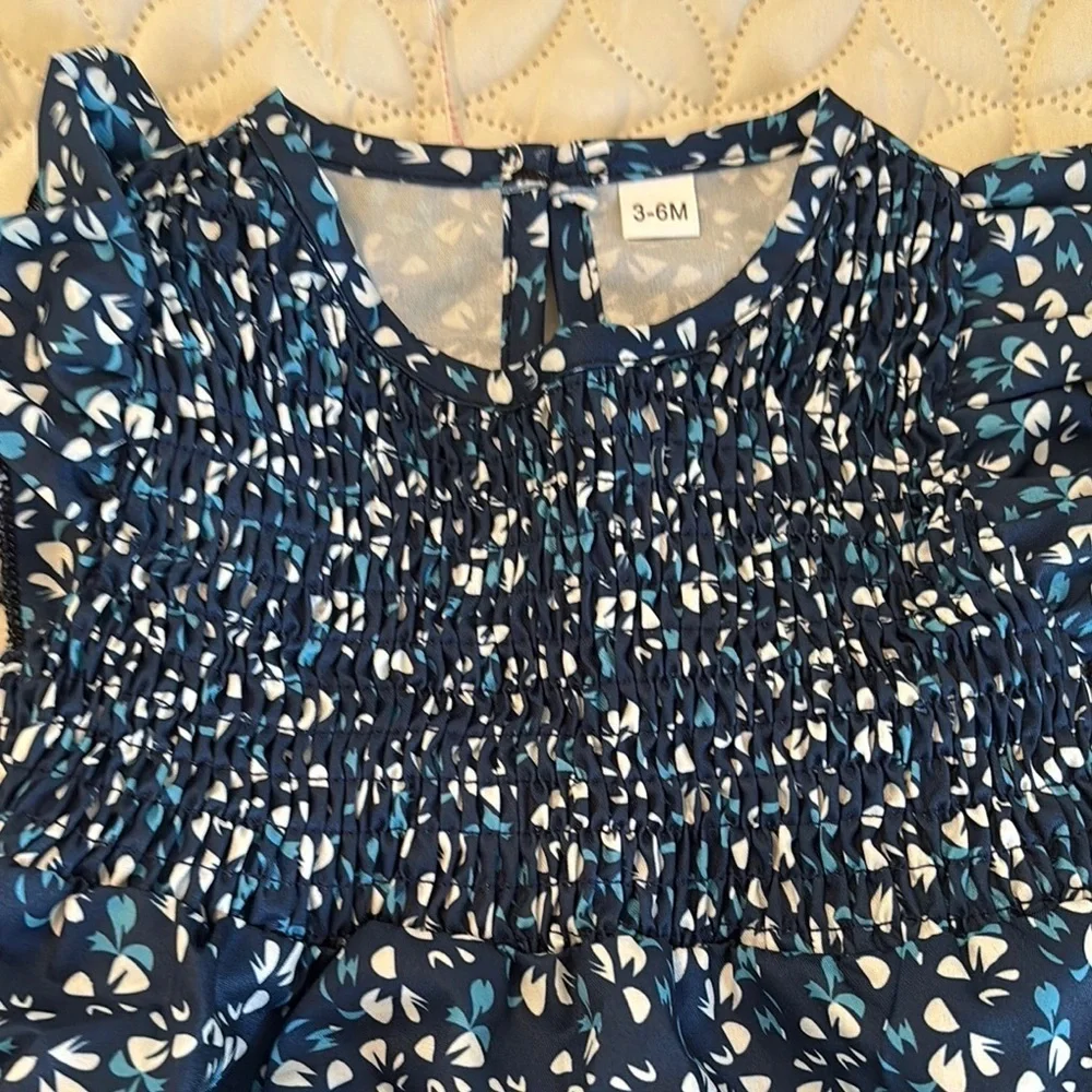 Blue Floral Smocked Bodice Baby Romper Snapped Crotch with Headband 3-6 M